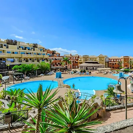 Casa De Nola - Poolside With Large Terrace Lägenhet