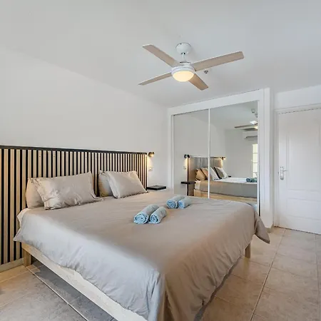 Casa De Nola - Poolside With Large Terrace